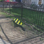 Damaged Sign at 208 South St, Chestnut Hill